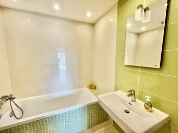 Pronájem bytu 3+kk v osobním vlastnictví 110 m², Praha 8 - Kobylisy