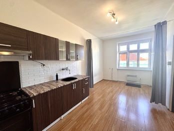 Pronájem bytu 1+1 v osobním vlastnictví 37 m², Znojmo