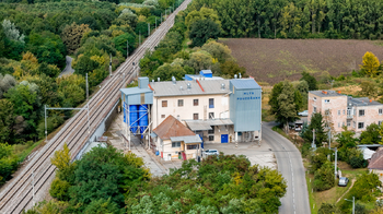 Prodej výrobních prostor 4050 m², Pouzdřany