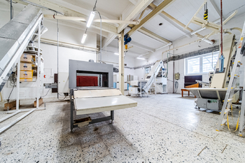 Prodej výrobních prostor 4050 m², Pouzdřany