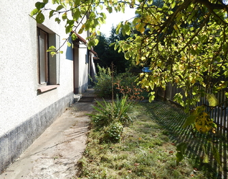 Předzahrádka - Prodej domu 90 m², Lašovice