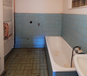 Koupelna - Prodej domu 90 m², Lašovice
