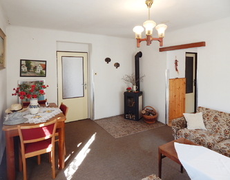 Obývací pokoj - Prodej domu 90 m², Lašovice