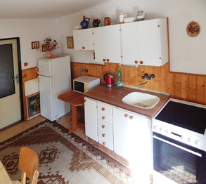 Kuchyň - Prodej domu 90 m², Lašovice