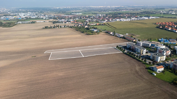 Prodej pozemku 10028 m², Jesenice