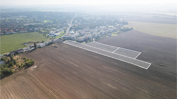 Prodej pozemku 10028 m², Jesenice