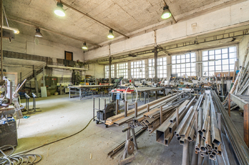 Prodej výrobních prostor 540 m², Karlštejn