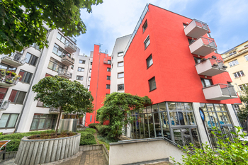 Prodej bytu 2+kk v osobním vlastnictví 61 m², Praha 4 - Nusle