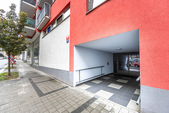 Prodej bytu 2+kk v osobním vlastnictví 61 m², Praha 4 - Nusle