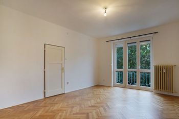 Prodej bytu 2+1 v osobním vlastnictví 72 m², Praha 8 - Libeň