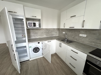 kuchyně - Prodej bytu 2+kk v osobním vlastnictví 58 m², Plzeň