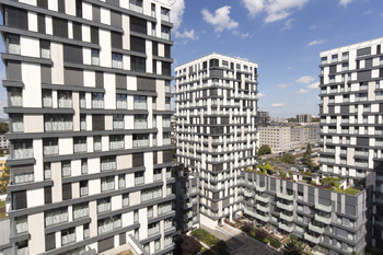 výhled z okna - Pronájem bytu 2+kk v osobním vlastnictví 66 m², Praha 3 - Žižkov