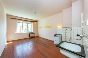 Prodej bytu 2+kk v osobním vlastnictví 52 m², Praha 4 - Michle