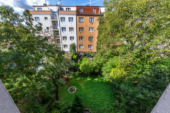 Prodej bytu 2+kk v osobním vlastnictví 52 m², Praha 4 - Michle