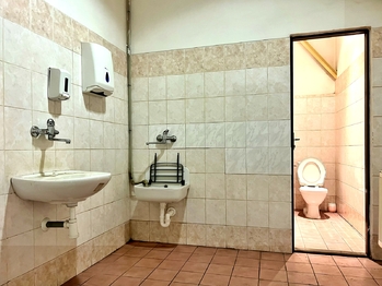 hala D2 - umývarny WC - Pronájem skladovacích prostor 6500 m², Horní Jiřetín