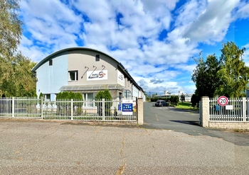 Pronájem kancelářských prostor 1400 m², Horní Jiřetín