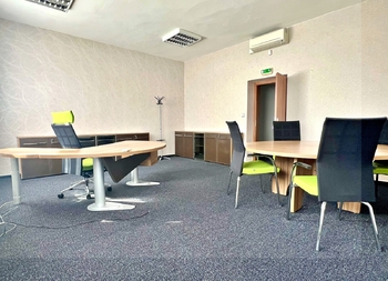 Pronájem kancelářských prostor 1400 m², Horní Jiřetín