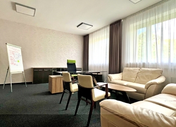 Pronájem kancelářských prostor 1400 m², Horní Jiřetín