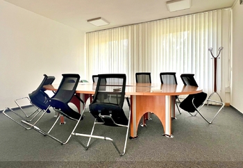 Pronájem kancelářských prostor 1400 m², Horní Jiřetín