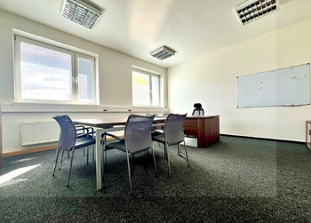 Pronájem kancelářských prostor 1400 m², Horní Jiřetín