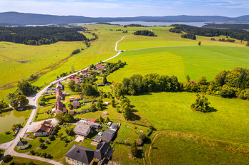 Prodej pozemku 4336 m², Frymburk
