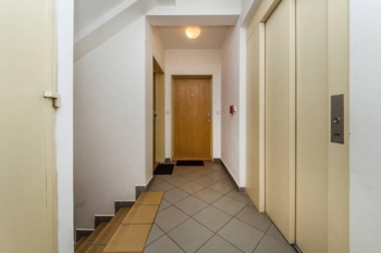 Pronájem bytu 1+kk v osobním vlastnictví 34 m², Praha 4 - Kunratice