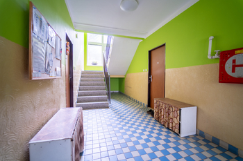 Společné prostory domu - Prodej bytu 3+kk v osobním vlastnictví 81 m², Opočnice