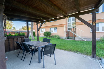 Společný altán - Prodej bytu 3+kk v osobním vlastnictví 81 m², Opočnice