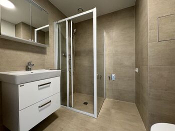 Pronájem bytu 1+kk v osobním vlastnictví 33 m², Praha 9 - Hloubětín