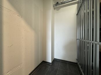 Pronájem bytu 1+kk v osobním vlastnictví 33 m², Praha 9 - Hloubětín