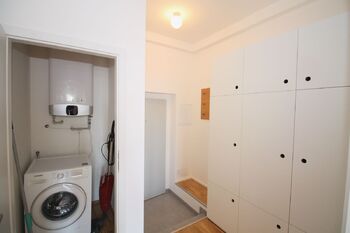 Pronájem bytu 1+kk v osobním vlastnictví 32 m², Praha 7 - Holešovice
