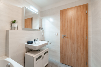 Prodej bytu 2+kk v osobním vlastnictví 56 m², Praha 10 - Uhříněves