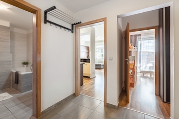 Prodej bytu 2+kk v osobním vlastnictví 56 m², Praha 10 - Uhříněves