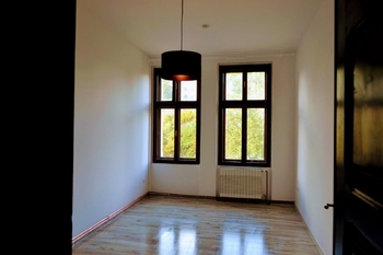 pokoj 1 - Pronájem bytu 3+1 v osobním vlastnictví 75 m², Teplice