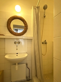 Pronájem bytu 1+1 v osobním vlastnictví 43 m², Praha 1 - Malá Strana