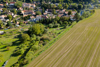 Prodej pozemku 2203 m², Slatina