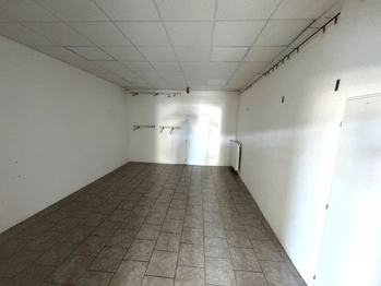skladové prostory - Pronájem obchodních prostor 400 m², Praha 9 - Újezd nad Lesy