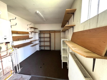 skladové prostory - Pronájem obchodních prostor 400 m², Praha 9 - Újezd nad Lesy