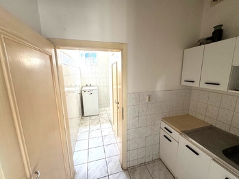sociální zázemí - Pronájem obchodních prostor 400 m², Praha 9 - Újezd nad Lesy