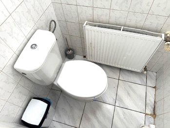 toaleta - Pronájem obchodních prostor 400 m², Praha 9 - Újezd nad Lesy