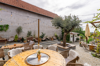Prodej restaurace 268 m², Kobylí