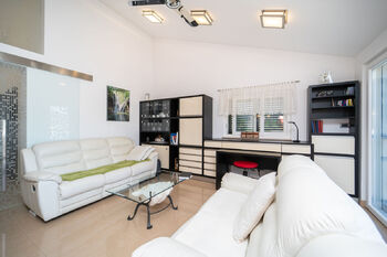 Prodej ubytovacího zařízení 246 m², Vis