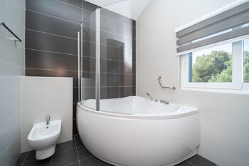 Prodej ubytovacího zařízení 246 m², Vis
