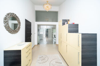Prodej ubytovacího zařízení 246 m², Vis