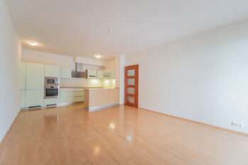 Pronájem bytu 2+kk v osobním vlastnictví 62 m², Praha 10 - Strašnice