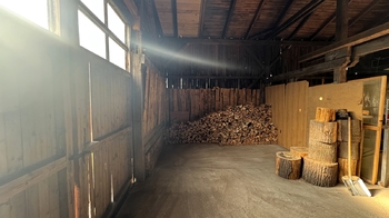 sklad dřeva - Pronájem výrobních prostor 159 m², Mšeno