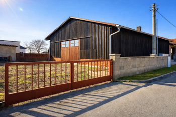 kůlna - Pronájem obchodních prostor 159 m², Mšeno