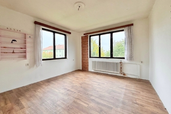 Prodej domu 140 m², Hrádek