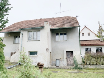 pohled ze zahrady - Prodej domu 80 m², Hřebečníky