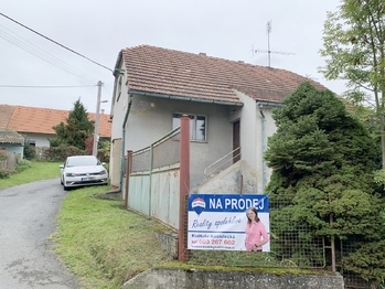 pohled z ulice - Prodej domu 80 m², Hřebečníky